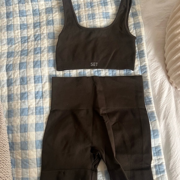 SET Active Pants - Set active chocolate brown Ribbed Sports Bra and biker shorts Set